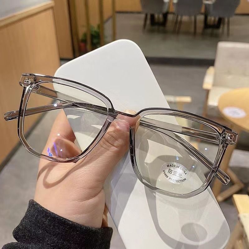 2025 Anti-Blaulicht-Brille Für Damen Mit Normaler Brillengestell, Fertiger Retro-Brille Mit Flachem Lichtrahmen_voghion.com