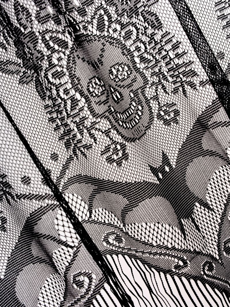 Halloween Lace Decorations – Bat & Skull Pattern Coffee Curtain, Lamp Shade, Party Decor – 150×52cm Polyester For Spooky Elegant Ambiance_voghion.com