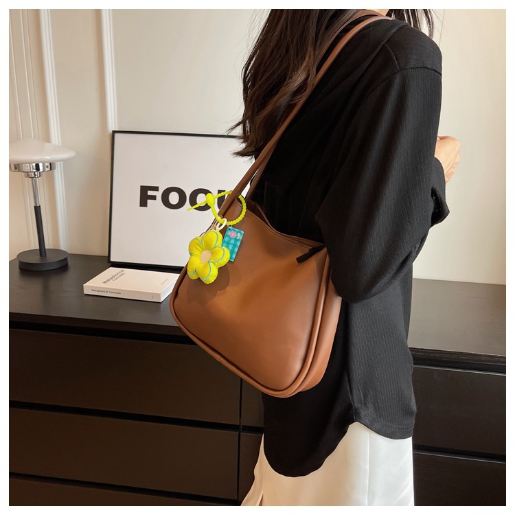 Borsa a secchiello versatile casual da donna con tracolla alla moda High Sense, nuova e venduta del 2023_voghion.com