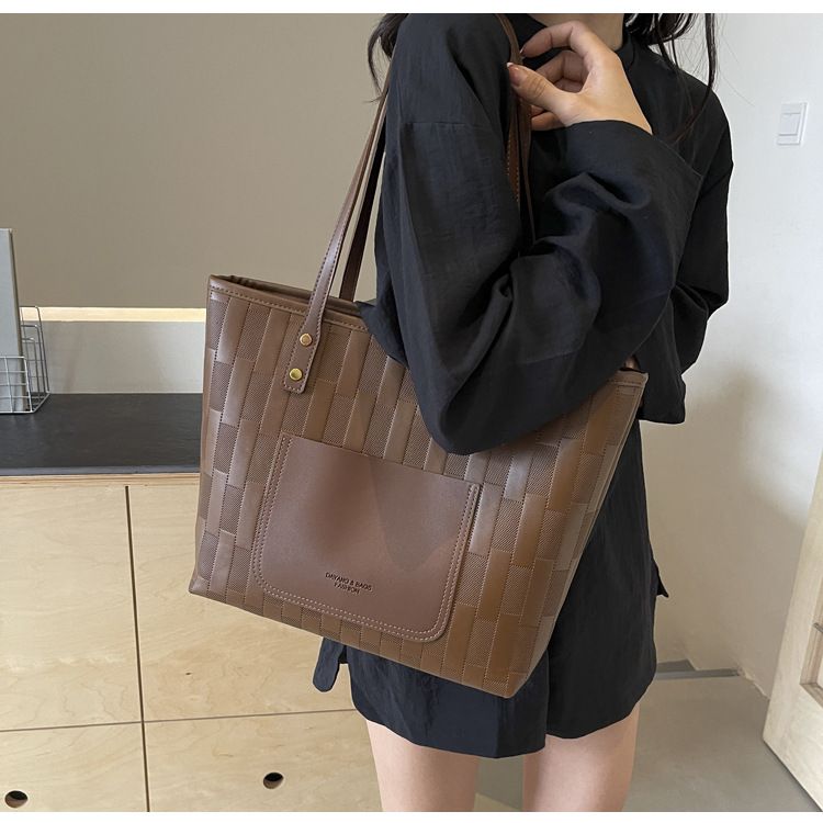 Hochwertige Pendlertasche für Damen 2024, neue modische Schultertasche in Kontrastfarbe mit großem Fassungsvermögen für Studenten_voghion.com