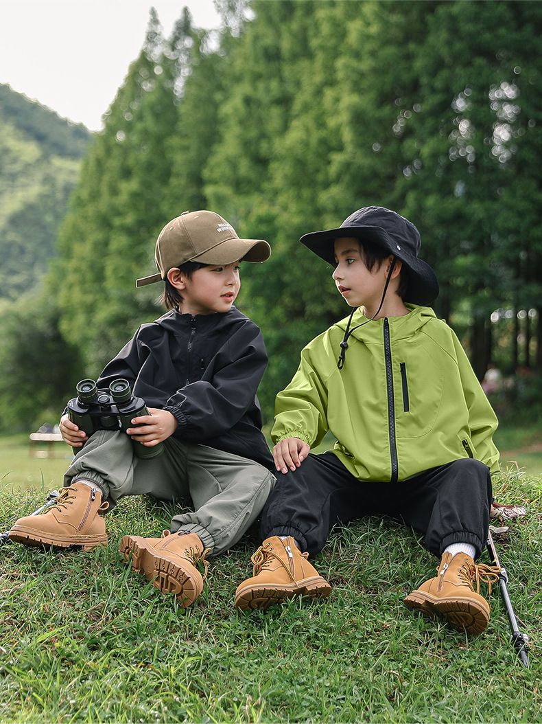 Giacca antivento impermeabile per bambini – Cappotto traspirante per escursioni e giochi (80-160 cm, nero/verde)_voghion.com