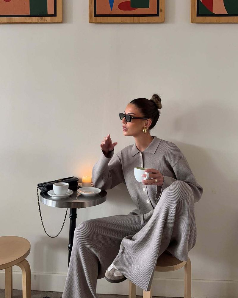 Cardigan e pantaloni in maglia tinta unita casual con colletto a revers e tasche da donna - Completo elegante e comodo per le donne_voghion.com