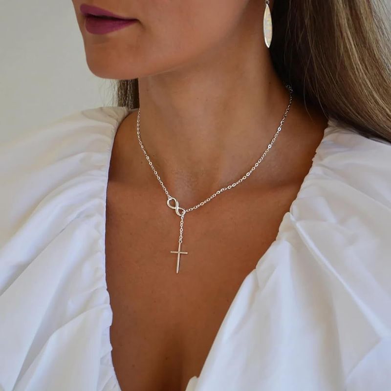 Collana con croce numero 8 minimalista, catena per clavicola alla moda per le donne_voghion.com