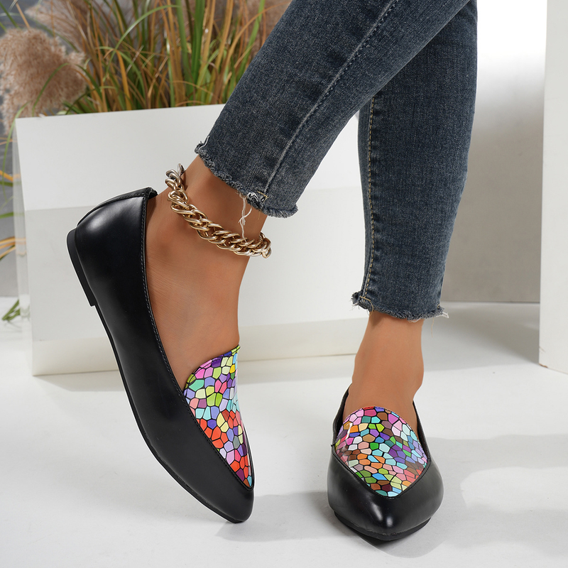 Scarpe da donna scarpe in morbida pelle per le donne autunno 2022 nuovo stile semplice abbinamento di colori comodi mocassini pigri con una gamba sola con punta a punta e fondo piatto_voghion.com