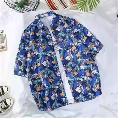 Herrenbekleidung 2024 Neues kurzärmliges Blumenhemd für Männer und Frauen Paare Lose Retro Herren Blumenhemd Stil Herrenstil_voghion.com