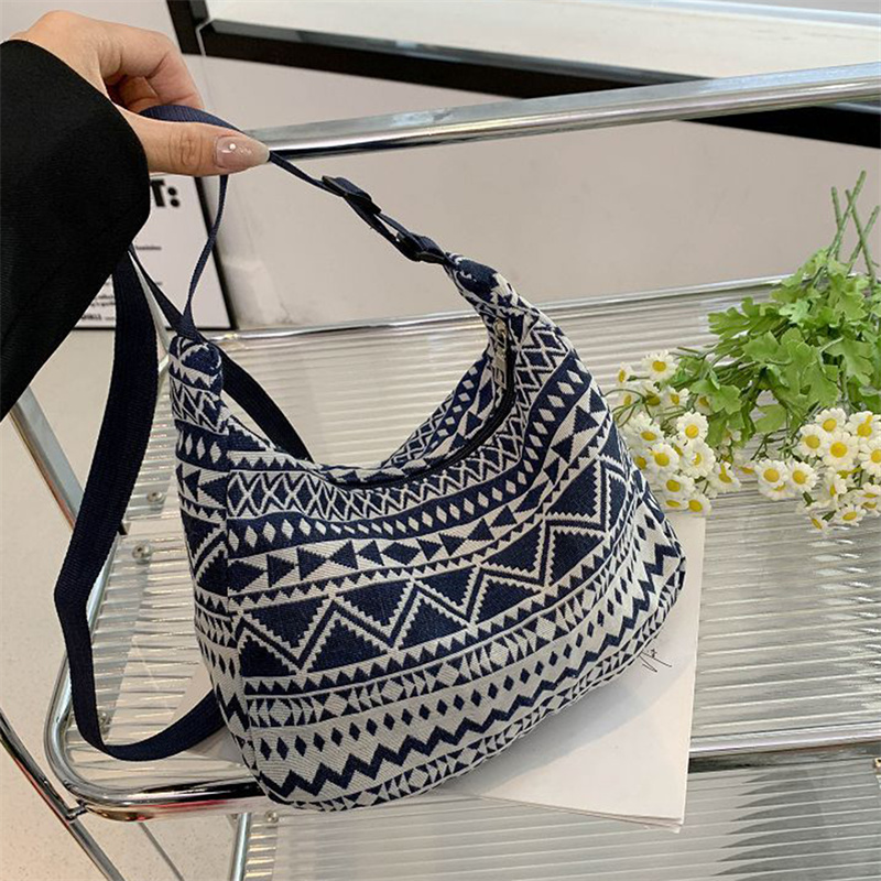 Female Shoulder Messenger Bag Trend Bag Simple Zipper Handbags Ethnic Style Canvas Shoulder Bag Small Tote 2023 Woven Beach Bag_voghion.com