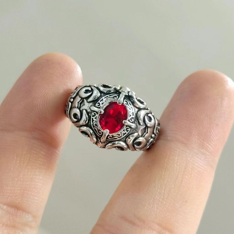 Anello da uomo alla moda in argento tailandese rosso con indice, stile vampiro, personalità nobile, ampio e creativo_voghion.com