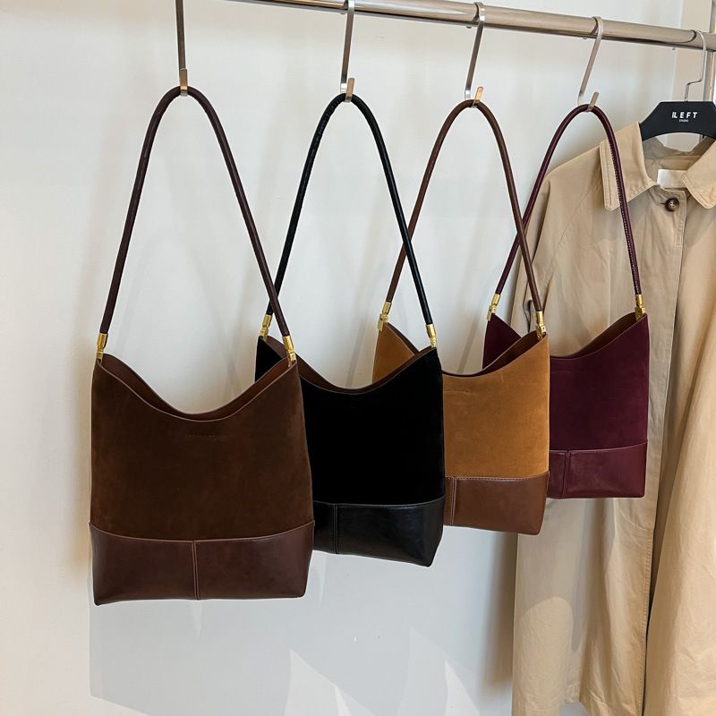 Korean Version Simple Niche Underarm Bucket For Women 2025 New Fashion Matte Commuter Shoulder Crossbody Bag_voghion.com