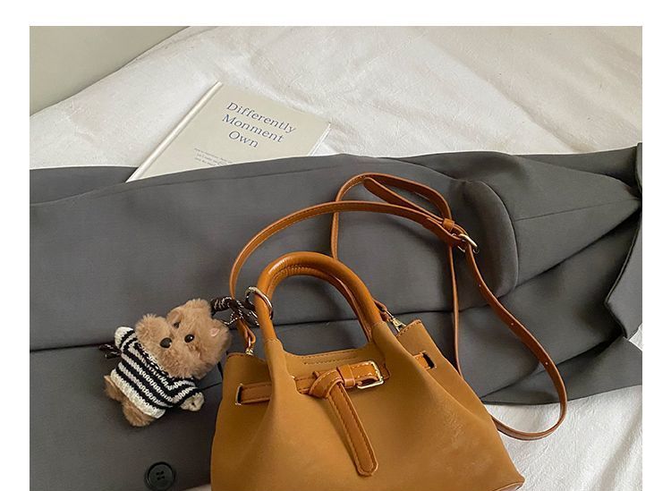 Handbag For Women 2025 New Autumn Winter Niche Super Popular Exquisite Vintage Single Shoulder Versatile Crossbody_voghion.com