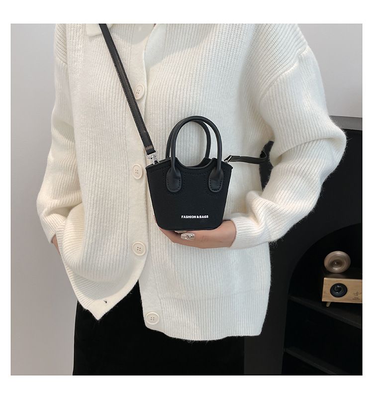 Borsa a secchiello da donna, alla moda, con tracolla monospalla, stile Candy Lover, con rossetto, da portare a spalla, rossa_voghion.com