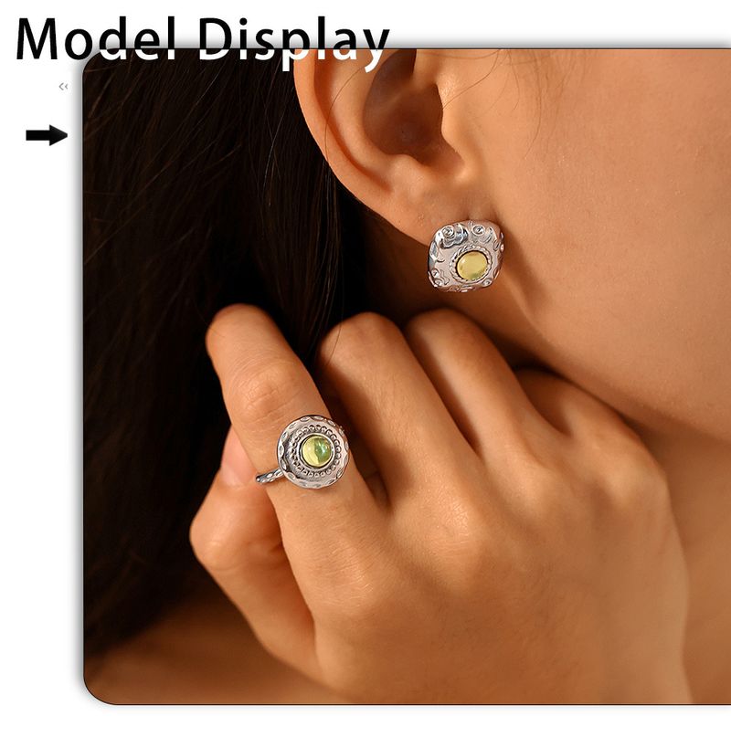 Vintage Square Earrings Threaded Green Glass Earrings Court Style Open Ring Set_voghion.com