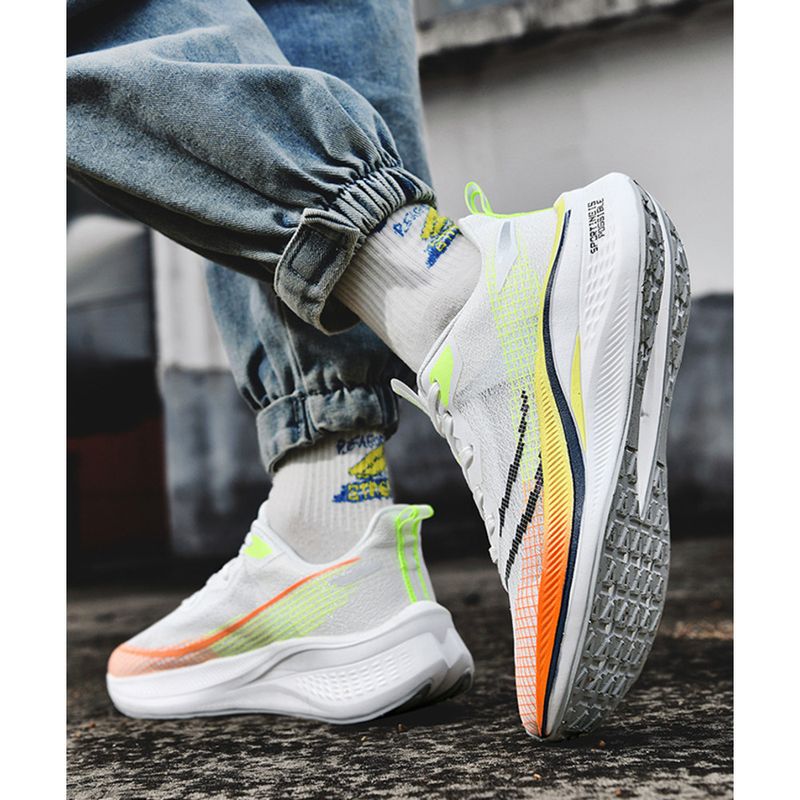 Zapatillas deportivas transpirables con amortiguación de impactos y placa de carbono para carreras de estudiantes, para hombre y mujer, 2024_voghion.com