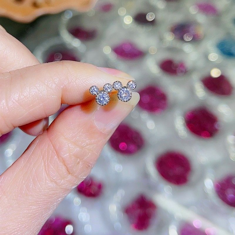 Simple Style Cartoon Character Copper Inlay Zircon Ear Studs 1 Pair_voghion.com