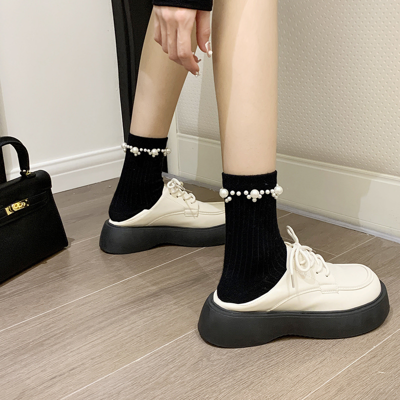 Piccole scarpe in pelle da donna stile britannico 2023 Nuova primavera ed estate studentessa testa grande retro cinturino nero fondo spesso aumento scarpe singole jk_voghion.com