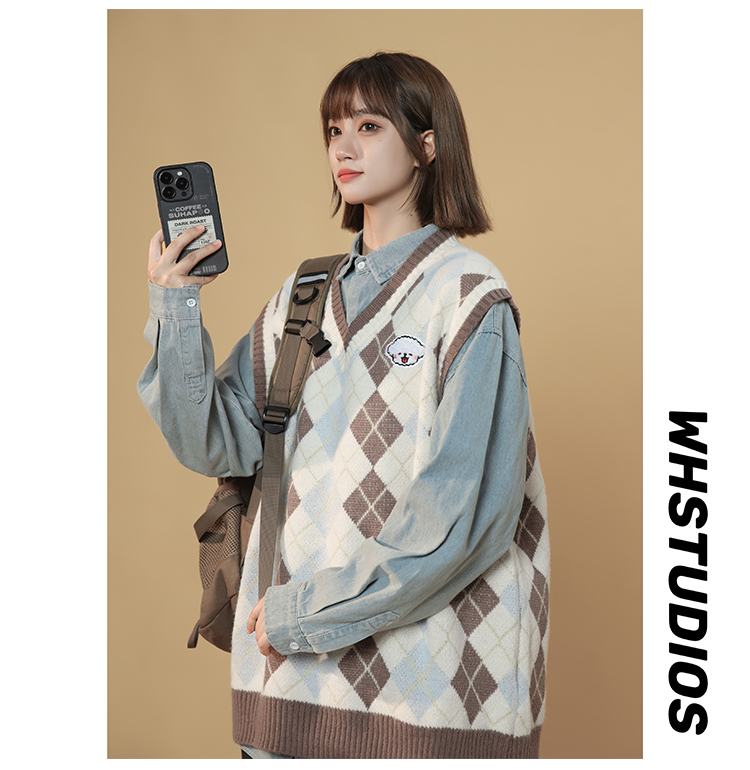 Autumn/Winter Academy Style V-Neck Diamond Knitted Vest Women's Kam Shoulder Layered Sweater with Embroidered Top A04_voghion.com