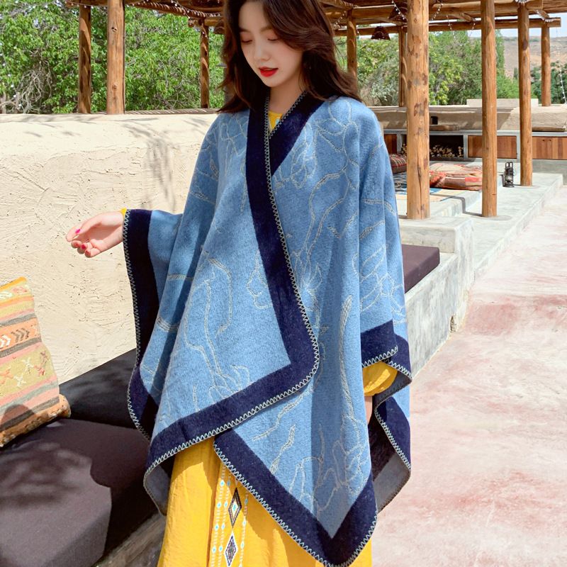 Mantella oversize ispessita in stile folk autunnale e invernale, sciarpa calda turistica del lago salato Chaka Xizang Qinghai, mantello da donna_voghion.com
