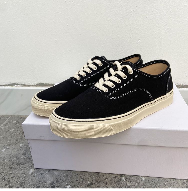 Weiße atmungsaktive Low-Top-Canvas-Schuhe für Herren im japanischen Stil_voghion.com