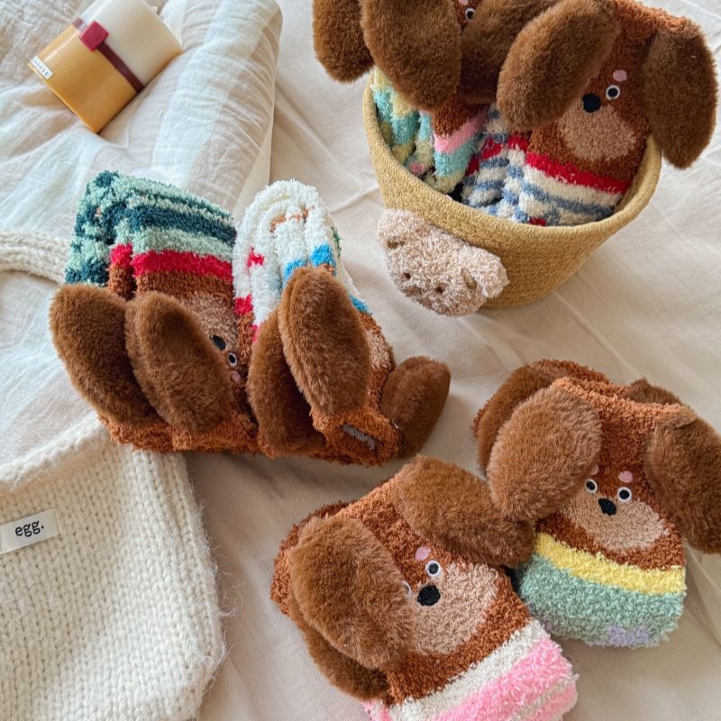 Damen-Socken aus Korallenfleece, Winter-Bodensocken, Plüsch-Schlafsocken, Plüsch-Thermo-Socken mit mittlerer Schlauchlänge_voghion.com