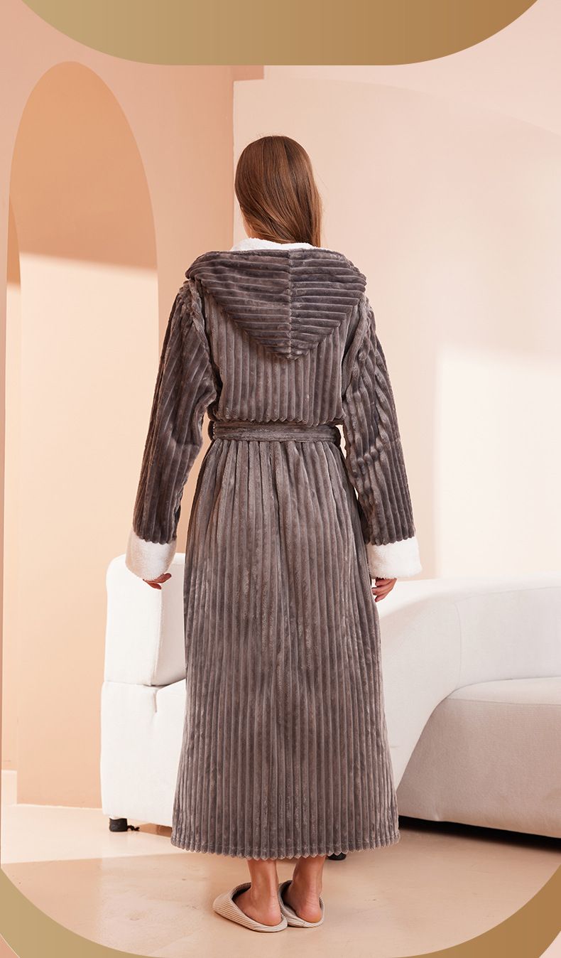 Herrenbekleidung extra lang Übergrößen geschnittenes Samtnachthemd mit Kapuze und Streifen für Paare Männer und Frauen Übergrößen Flanellbademantel Herbst und Winter_voghion.com