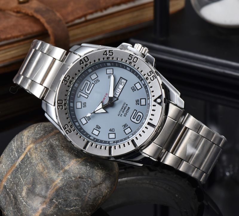 Platform Quartz Series Exquisite Craftsmanship Three Needle Alloy Steel Tape_voghion.com