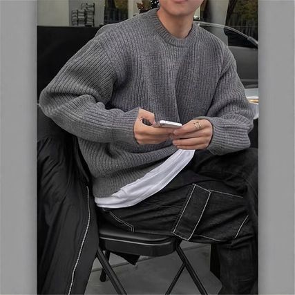 Suéter de malha cinza solto com gola redonda coreano para outono e inverno, estilo versátil para homens_voghion.com