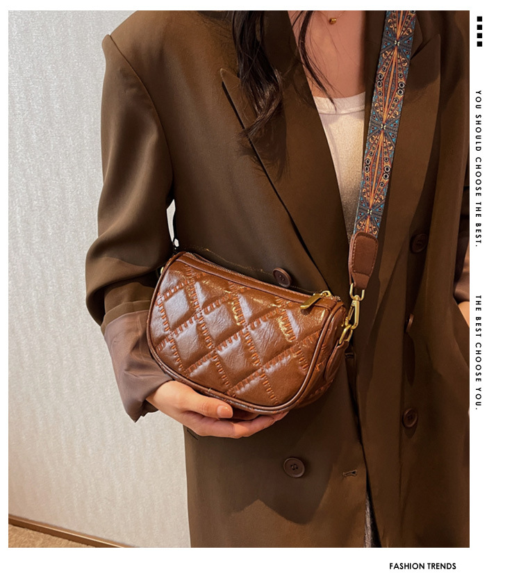 Damestassen 2023 Nieuwe Retro Kleine Tas Ruitvormige Buitenlandse Stijl Messenger Bag High-End Gevoel Schoudertas Een Stuk Namens_voghion.com