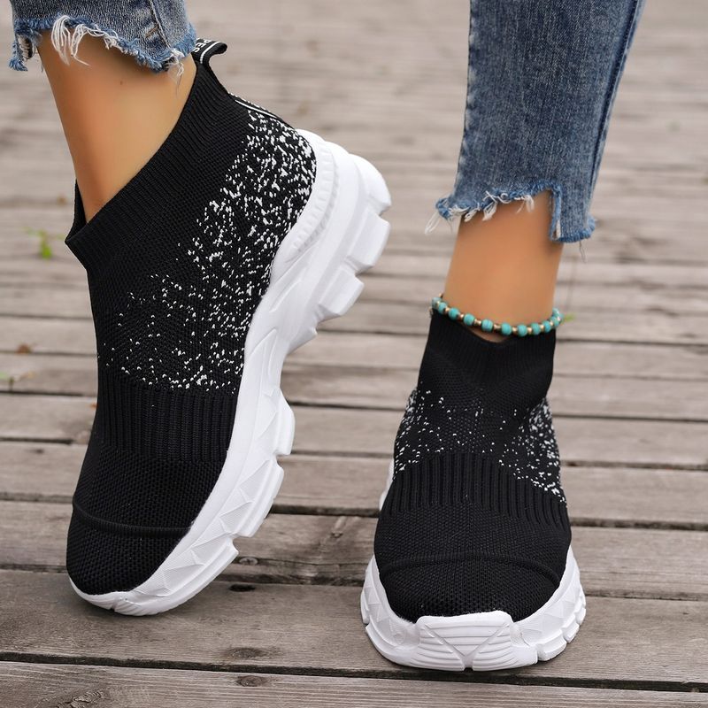 Scarpe singole sportive casual con fondo spesso traspirante Flyknit 2023 di grandi dimensioni per le donne_voghion.com