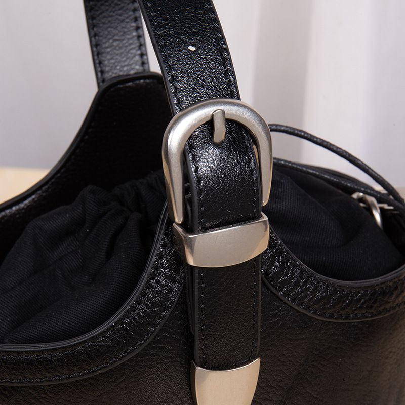 Chinese Style Bucket Single Shoulder 2025 New Genuine Leather Handheld Basket Bag For Women Commuting_voghion.com