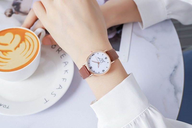 Neue süße One Arrow Heart Piercing Paar Student Watch, beliebte weibliche Netizens, heißer Verkauf mit Waren, einfach und_voghion.com