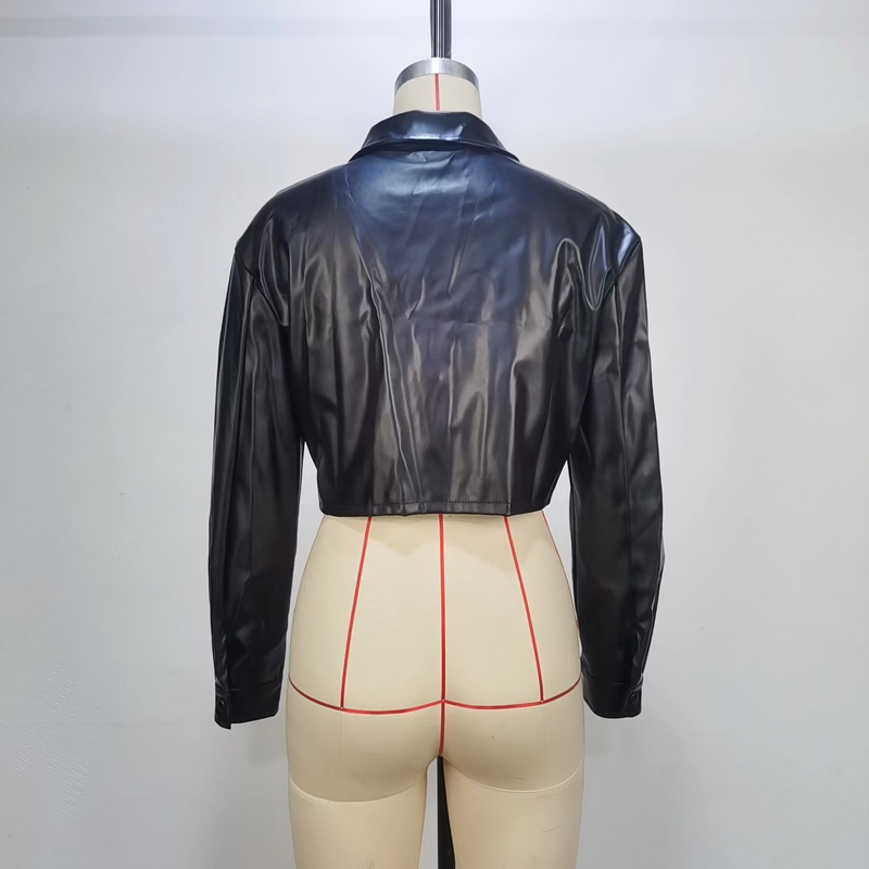 Neue Lederjacke im Damenbekleidungsstil mit freiliegendem Nabel, weiße Lederjacke für Frauen mit schwarzem Oberteil_voghion.com