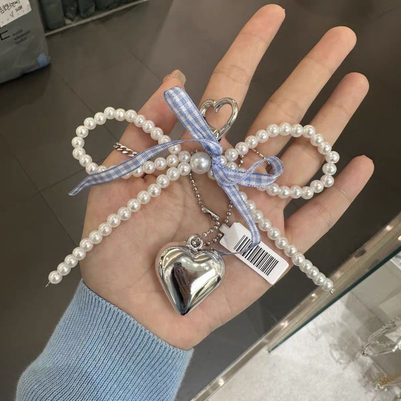 Korejski INS ružičasto-plavi karirani biserni privjesak za ključeve s mašnom, srcem i ukrasom od perli_voghion.com