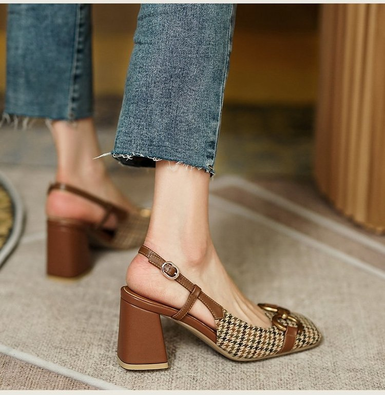 French Retro Metal Buckle Baotou Sandals Women S Spring And Summer New Style Back Empty Thick Heel High Heels Check Pattern Single Shoes_voghion.com