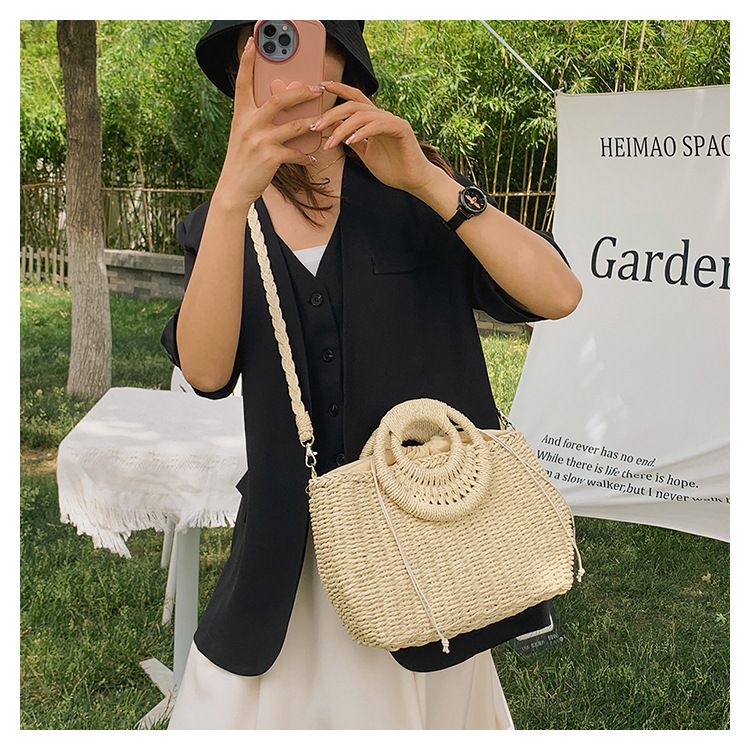 Nuova borsa a tracolla in paglia stile etnico bohémien, borsa a secchiello in rattan intrecciato a mano per donna_voghion.com