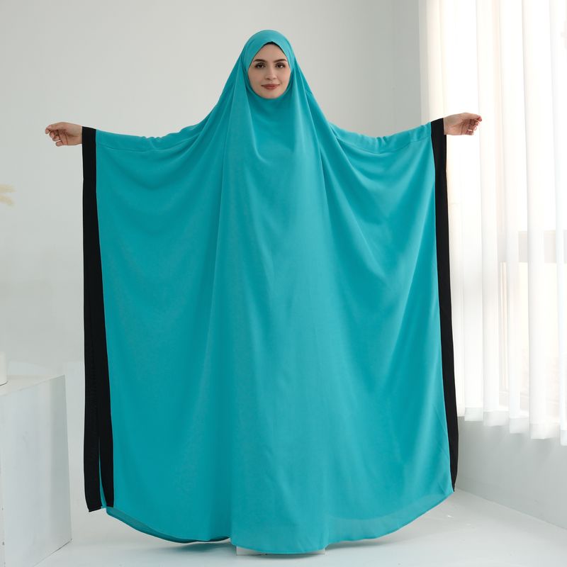 Abito coordinato con i colori dell'abbigliamento femminile_voghion.com