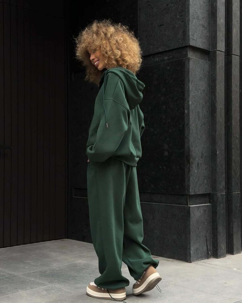 Conjunto casual de sudadera y jogger para mujer (manga larga, 65 % algodón, tallas S-XL) – Conjunto de dos piezas en color vino, espresso y bosque_voghion.com