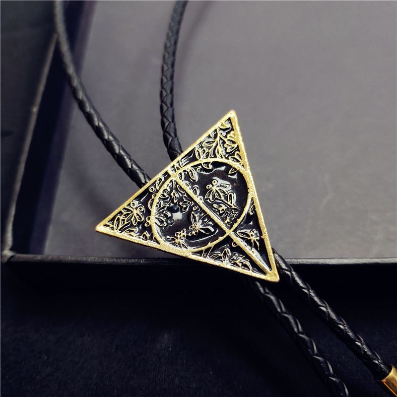 Cravatta in pelle stile dark Potter con tre oggetti sacri, triangolo Bolo per uomo A01B2C59, versione coreana_voghion.com