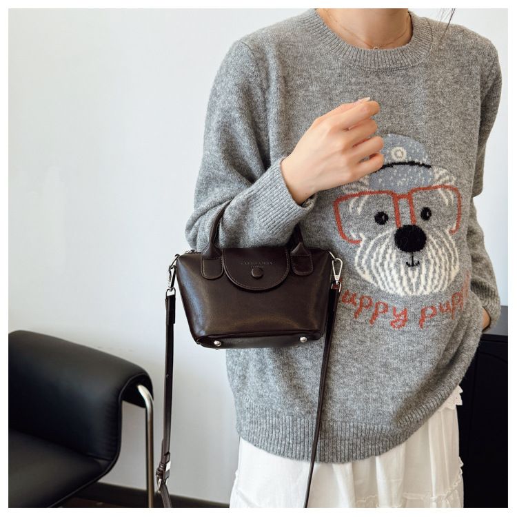 Hih end pleated texture handba for women 2024 niche desin draon bas Xian commutin crossbody versatile shoulder_voghion.com