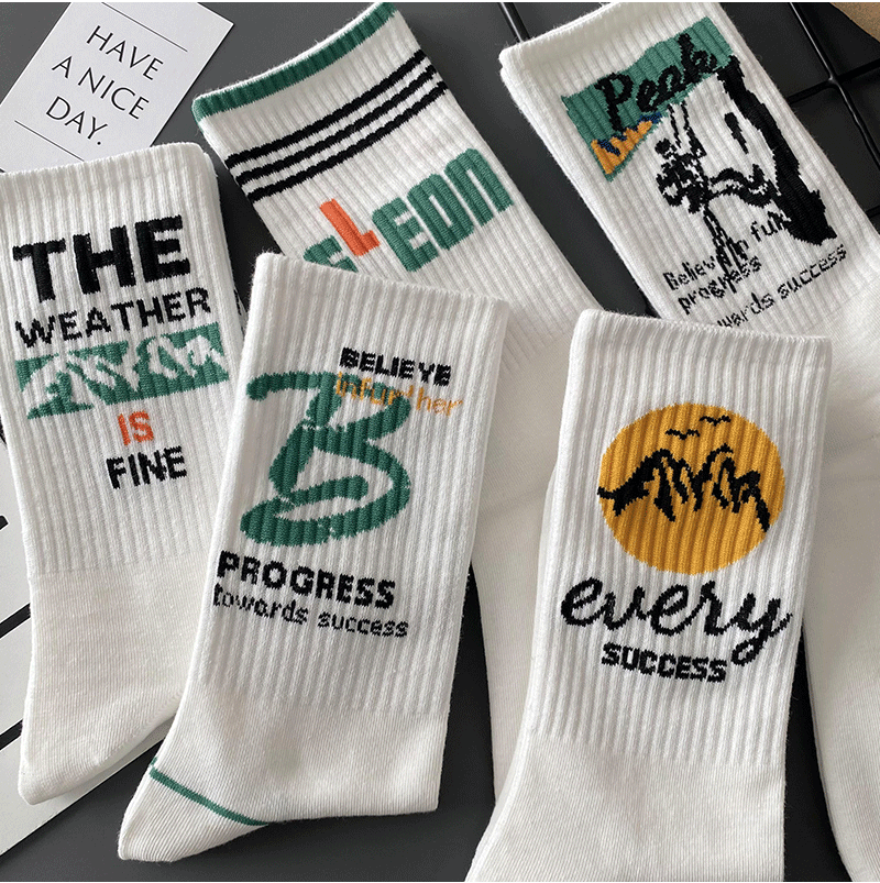 Socken Herren Langarm Herrensocken Brief Anti-Geruch Vielseitig Trendig Mittelarm Herbst und Winter Studentensport_voghion.com