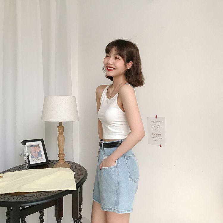 Moda feminina emagrecedora por dentro com uma camisa base_voghion.com