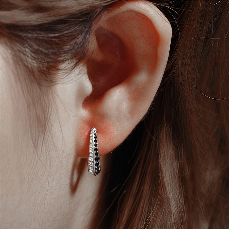 Women's Jewelry Simple S925 Sterling Silver Classic Light Luxury Personality Double Row Diamond Earrings Huggie Earring_voghion.com