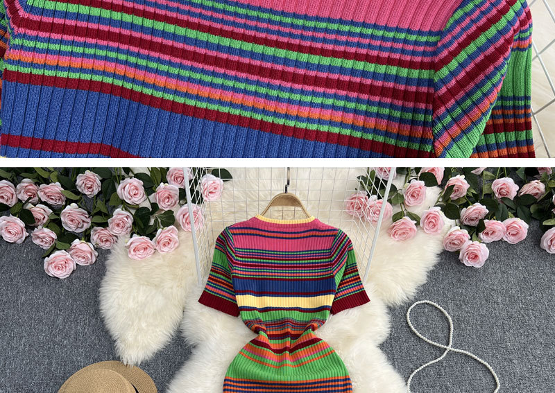 Abito estivo da donna a maniche corte in stile signorile a maniche corte con scollo rotondo a righe arcobaleno che dimagrisce il vestito che copre i fianchi lavorato a maglia di media lunghezza_voghion.com
