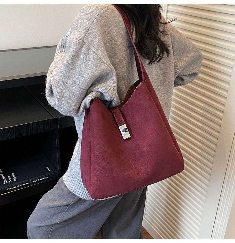 Stylish Suede Shoulder Bag For Women - Vintage Inspired Bucket Bag With Magnetic Closure, Spacious Interior For Daily Use Commuter Bucket Bag_voghion.com