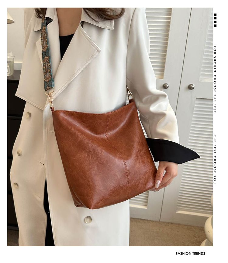 European and American Fashion Portable Shoulder Crossbody Large Capacity Bucket Bag_voghion.com