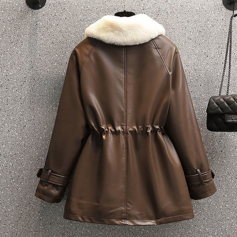 Giacca in pelle sintetica da donna taglie forti – Cappotto invernale foderato in velluto, spesso e definito per la moda curvy_voghion.com