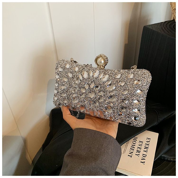 Väskor Damväskor 2004 nya modefärgade diamanter snygg axelväska ins textur crossbody chain box väska_voghion.com