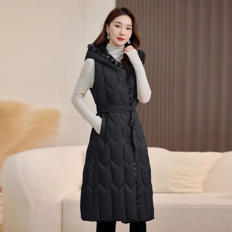 Langer Puffermantel mit Kunstfellkapuze – Damen Winterjacke (Winddicht, Slim Fit, Steppfutter, S-XXL)_voghion.com