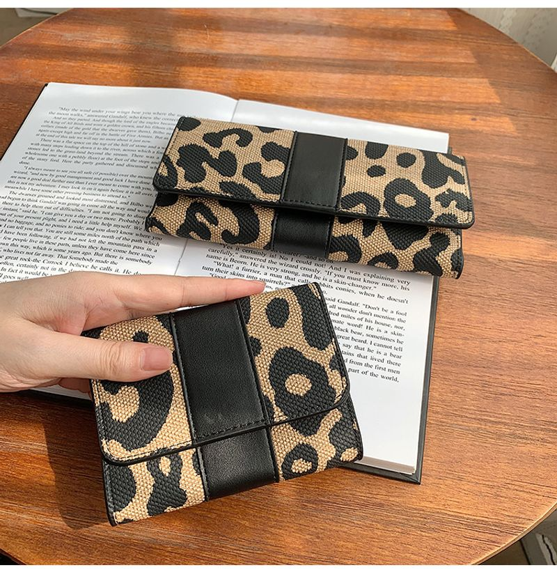 Women's 2024 New Leopard Print Internet Celebrity Fashion Large Capacity Coin Purse Folding Multi-Card Slot Long Wallet_voghion.com