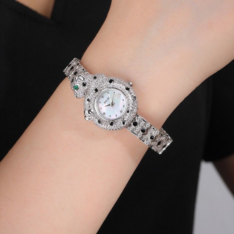 Orologio da polso di lusso con diamanti, smalto nero, intarsio completo, modello leopardato, per donna_voghion.com