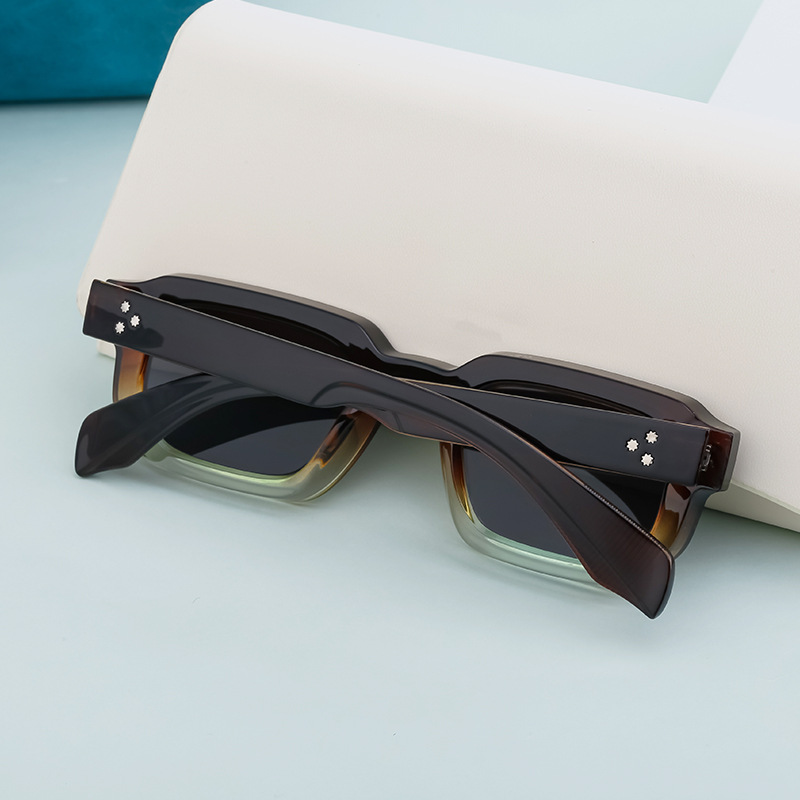 2024 Neue europäische und amerikanische Mode, einfache und vielseitige trendige Box-Sonnenbrille für Männer, kleine Rahmen-Straßenschieß-Sonnenbrille für Männer_voghion.com