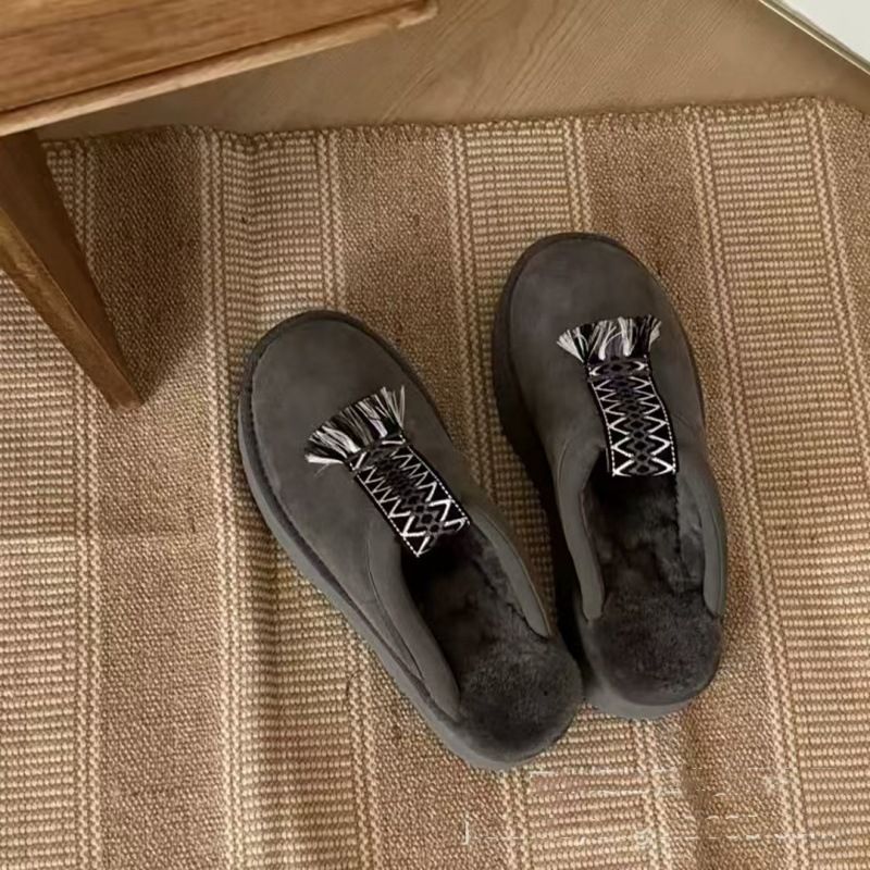 Neue Wollpantoffeln im Ethno-Stil für Damen, Halbpantoffeln mit Quaste für den Außenbereich, Schaffellpantoffeln mit dicker Sohle für Damen, die die Körpergröße erhöhen_voghion.com